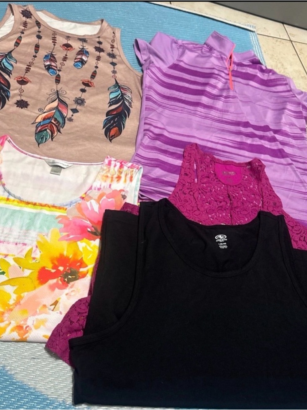 Mixed Women's Tank & Sleeveless Top xl bundle (19))Bundle